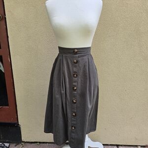 Button-Front Kelly Green Skirt